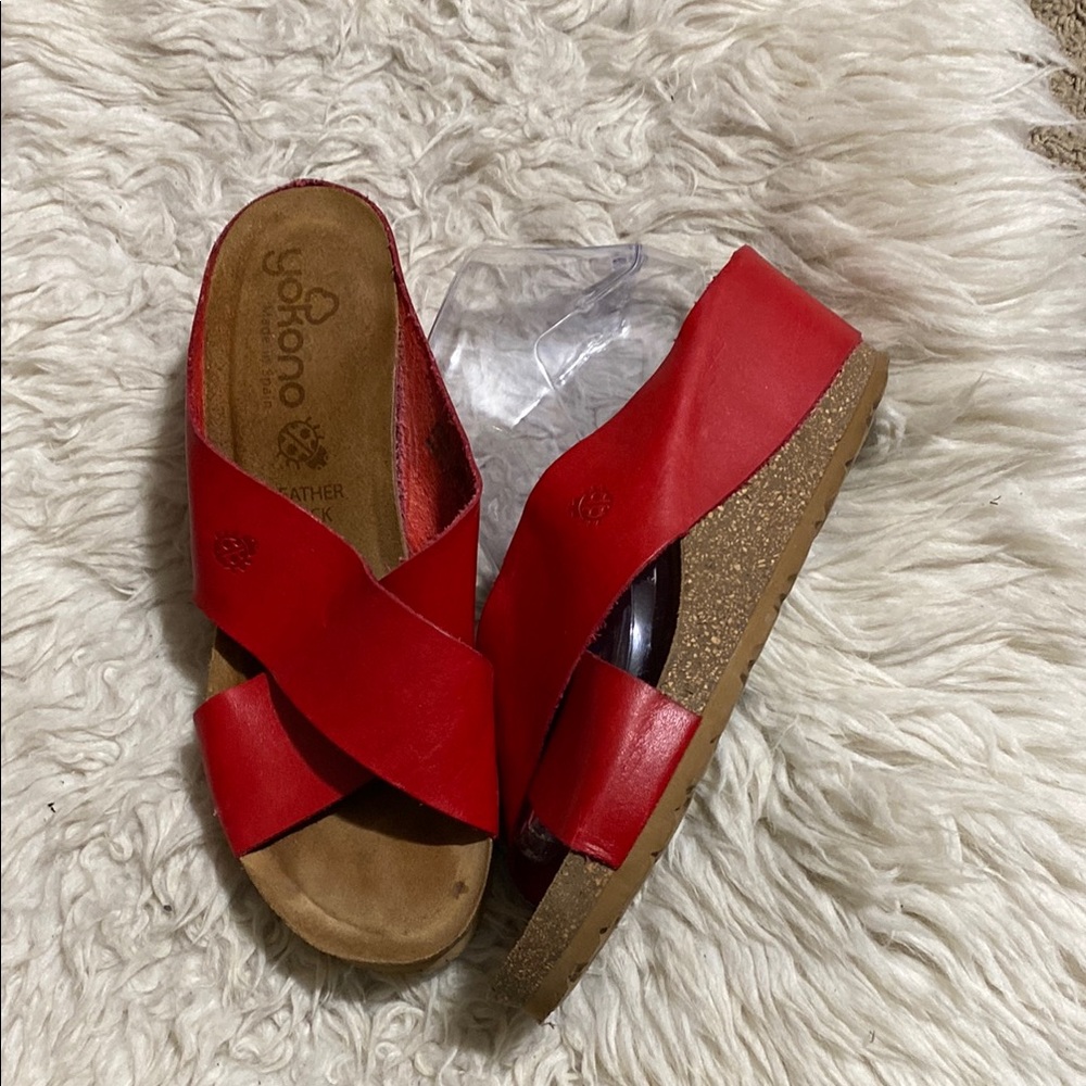 Yokono Candela Red Leather Criss Cross Cork‎ Wedge Slip on Sandals
WMs 9US 40EU
